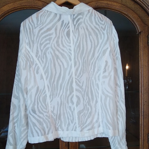 Evan Picone Sheer Top - Picture 7 of 8